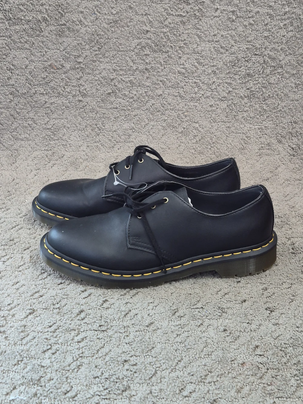 Dr. Martens Black Vegan Leather Derby 14046 Size 10 mens